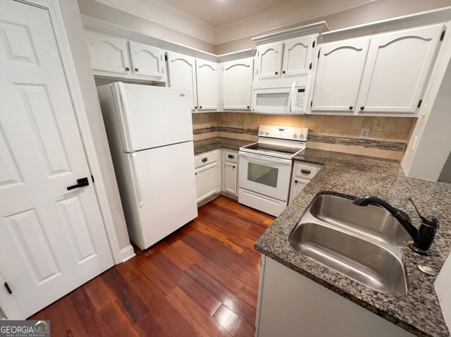 2700 Pine Tree Road NE 3006, Atlanta, GA 30324