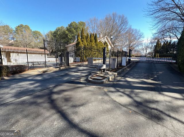 2700 Pine Tree Road NE 3006, Atlanta, GA 30324