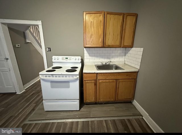 660 N YEWDALL ST, Philadelphia, PA 19131