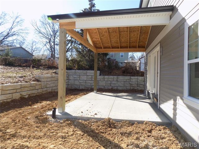 140 W Sarah Avenue, Kirkwood, MO 63122