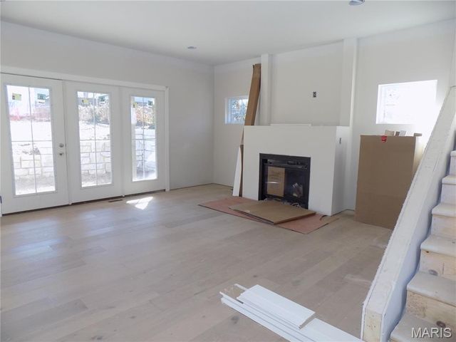 140 W Sarah Avenue, Kirkwood, MO 63122