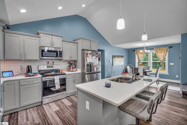 433 Analyse Drive, Wellford, SC 29385