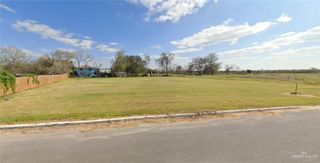 2736 Awesome Avenue, Alamo, TX 78516