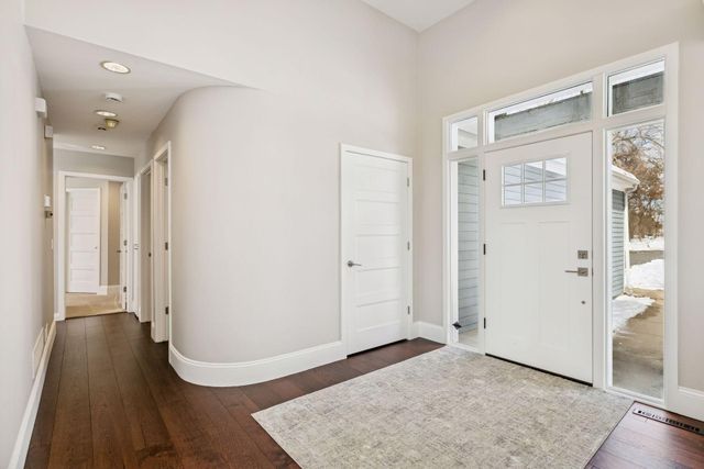 5347 Pinewood Trail, Edina, MN 55436