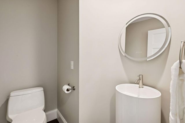 5347 Pinewood Trail, Edina, MN 55436