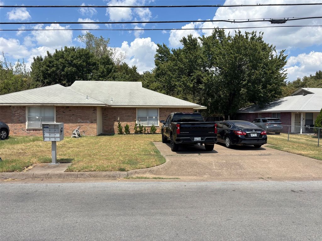 3405 & 3407 Orchard Street, Forest Hill, TX 76119 — exterior