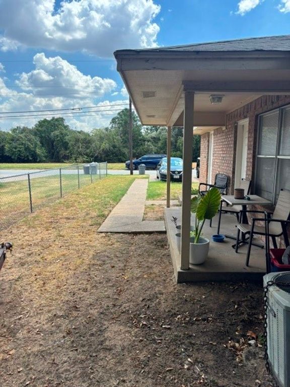 3405 & 3407 Orchard Street, Forest Hill, TX 76119 — photo 2