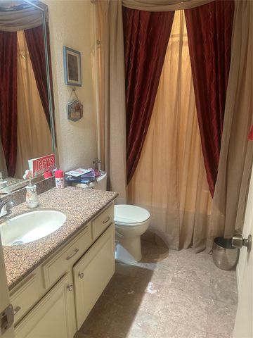 16747 Square Rigger Lane, Friendswood, TX 77546