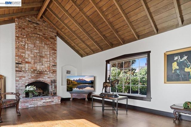 22111 Prospect St, Hayward, CA 94541