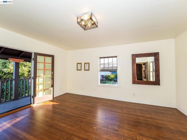 22111 Prospect St, Hayward, CA 94541