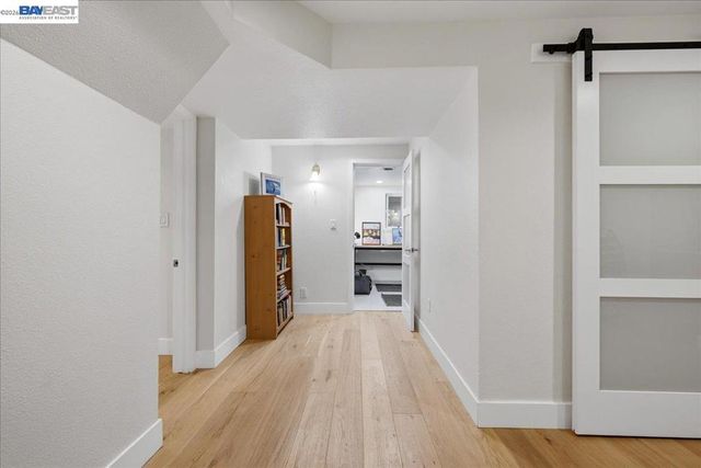 22111 Prospect St, Hayward, CA 94541