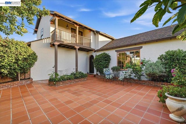 22111 Prospect St, Hayward, CA 94541