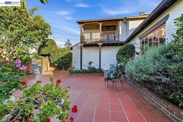 22111 Prospect St, Hayward, CA 94541