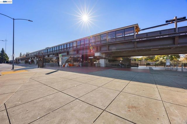 22111 Prospect St, Hayward, CA 94541