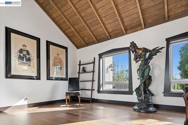 22111 Prospect St, Hayward, CA 94541