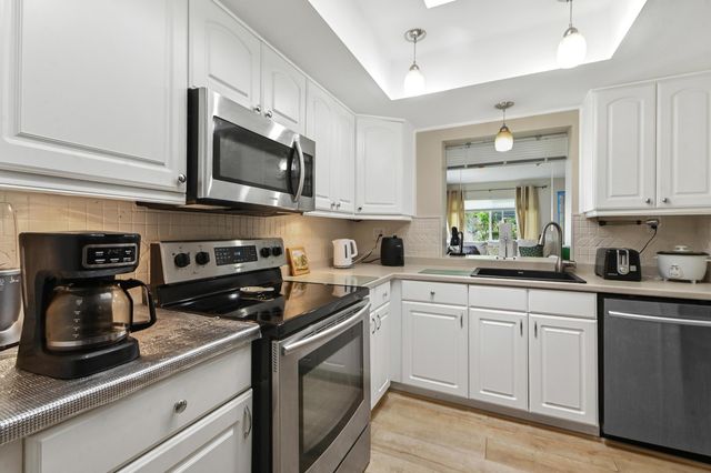 1551 SW 22nd Terrace, Deerfield Beach, FL 33442