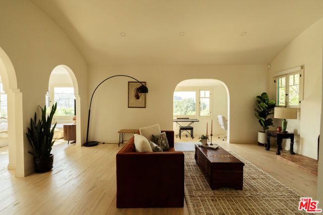 4197 York Boulevard, Los Angeles, CA 90065