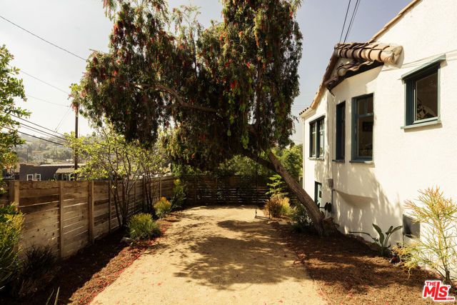 4197 York Boulevard, Los Angeles, CA 90065