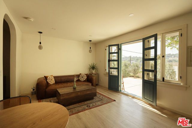 4197 York Boulevard, Los Angeles, CA 90065