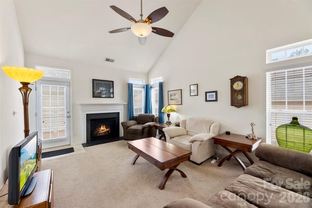 8122 Bridgegate Drive, Huntersville, NC 28078