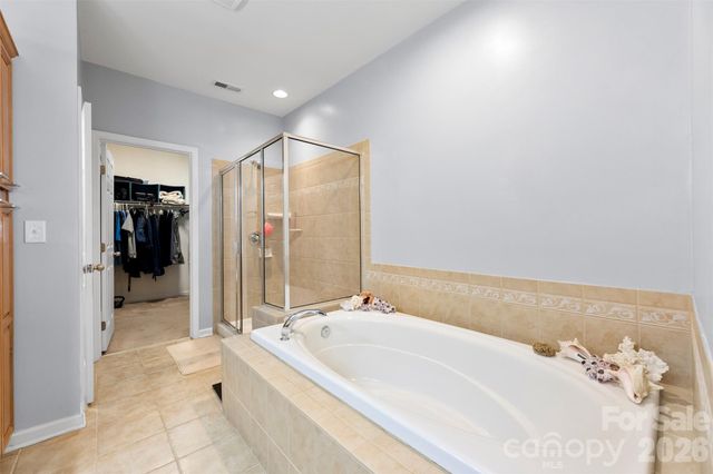 8122 Bridgegate Drive, Huntersville, NC 28078