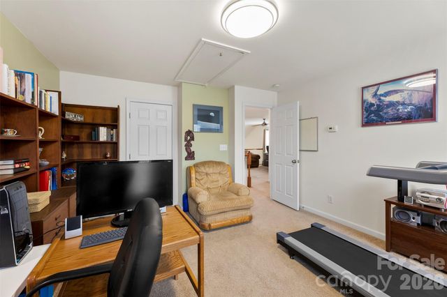 8122 Bridgegate Drive, Huntersville, NC 28078