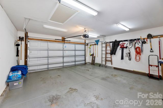 8122 Bridgegate Drive, Huntersville, NC 28078