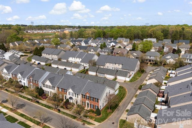 8122 Bridgegate Drive, Huntersville, NC 28078