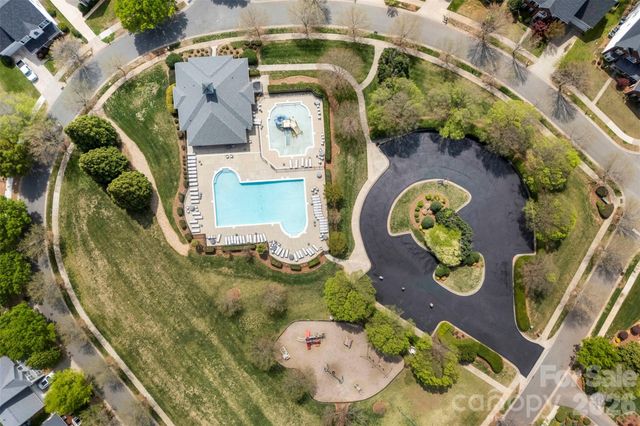 8122 Bridgegate Drive, Huntersville, NC 28078