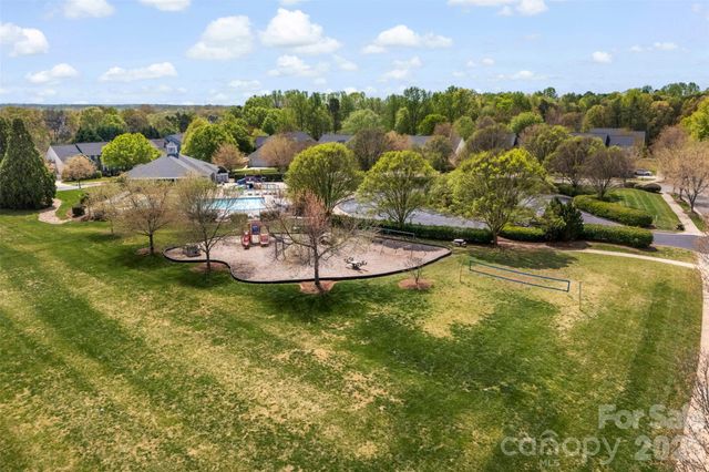 8122 Bridgegate Drive, Huntersville, NC 28078