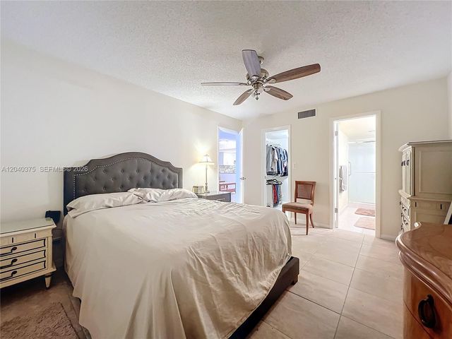 4545 Luxemburg Ct 103, Lake Worth, FL 33467