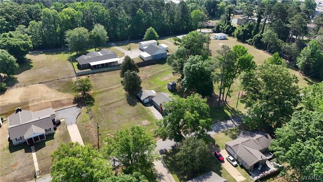 3903 38th Ave., Northport, AL 35473