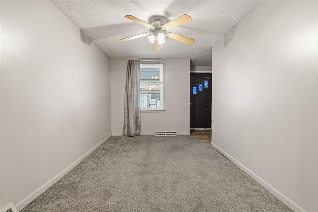 702 Mckinley Ave, East Vandergrift, PA 15629