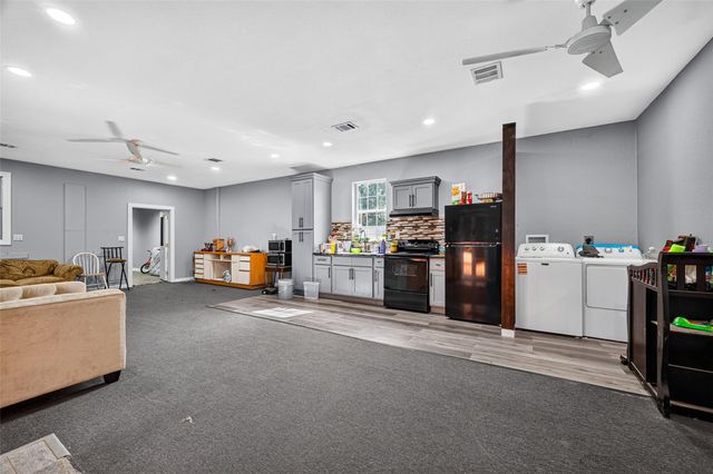 2934 Washington Drive, Houston, TX 77038