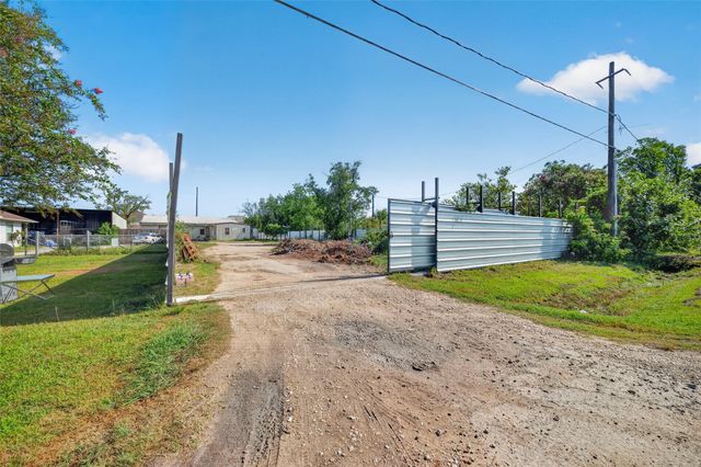 2934 Washington Drive, Houston, TX 77038