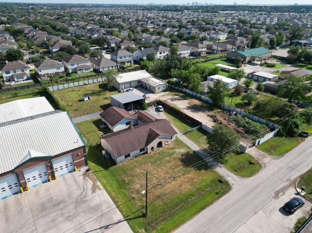 2934 Washington Drive, Houston, TX 77038