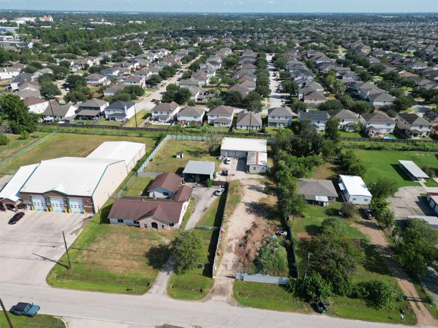 2934 Washington Drive, Houston, TX 77038