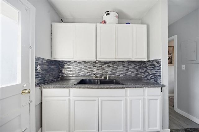 2363 Woodside Way, Atlanta, GA 30341