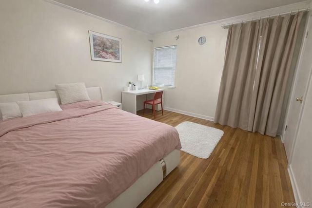 126 Radcliffe Road, Plainview, NY 11803