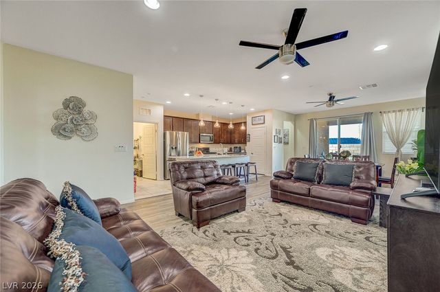 978 Spiracle Avenue, Henderson, NV 89002