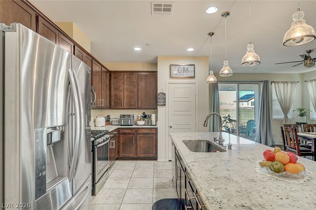 978 Spiracle Avenue, Henderson, NV 89002