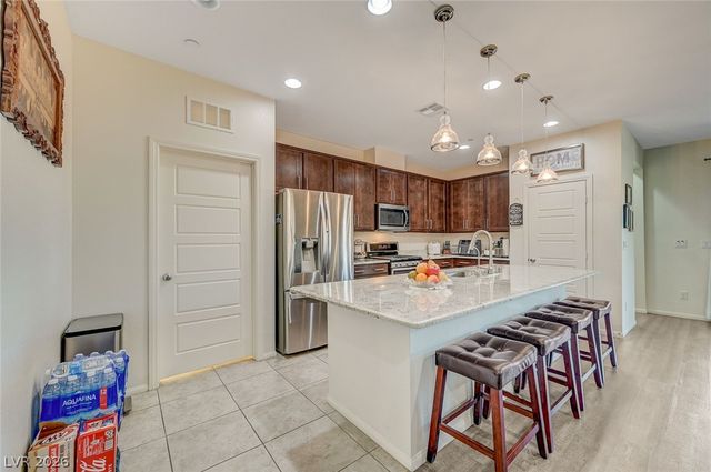 978 Spiracle Avenue, Henderson, NV 89002