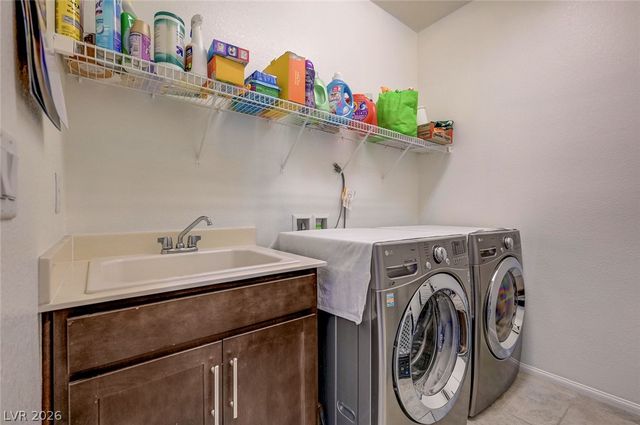 978 Spiracle Avenue, Henderson, NV 89002