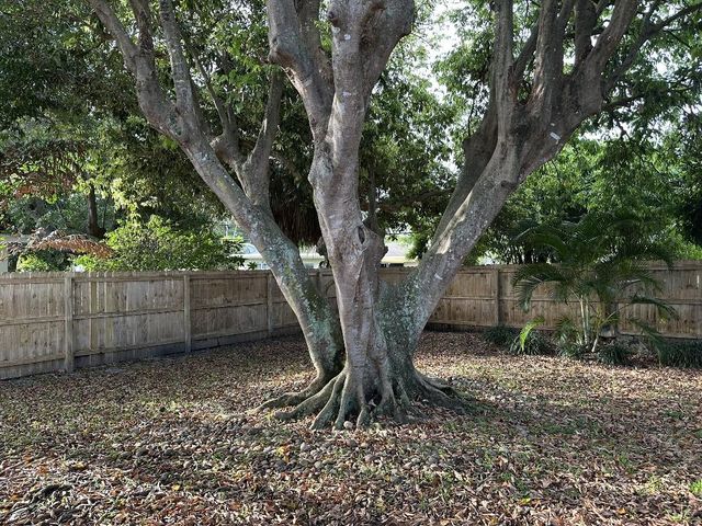268 NW 12th St, Boca Raton, FL 33432