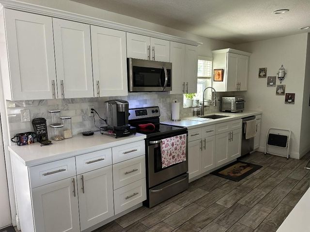 268 NW 12th St, Boca Raton, FL 33432