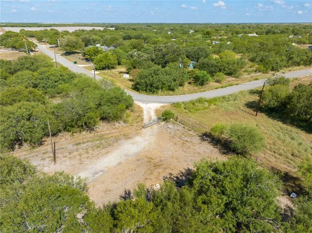 14471 County Road 1392, Sinton, TX 78387