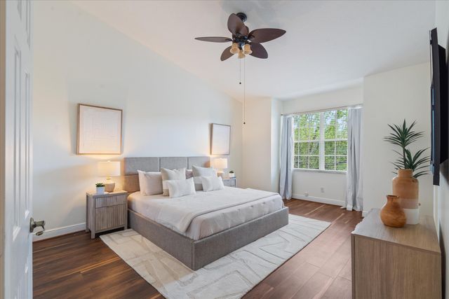 3505 Lakeside Drive, Davie, FL 33328
