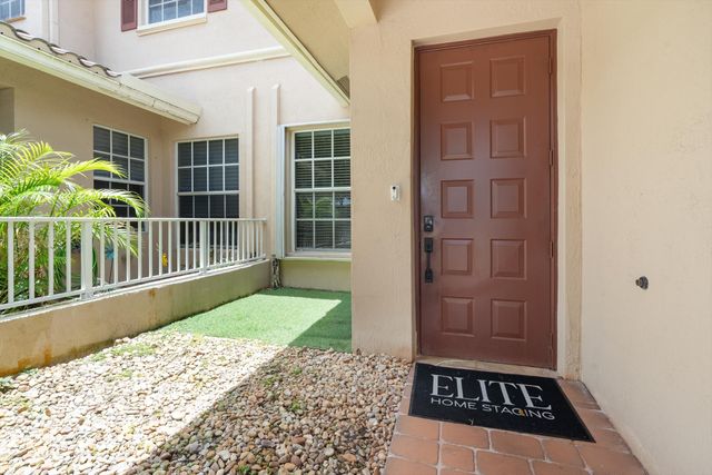 3505 Lakeside Drive, Davie, FL 33328