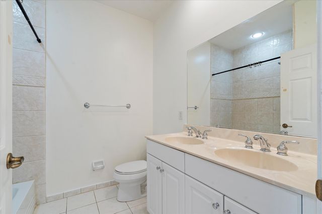 3505 Lakeside Drive, Davie, FL 33328