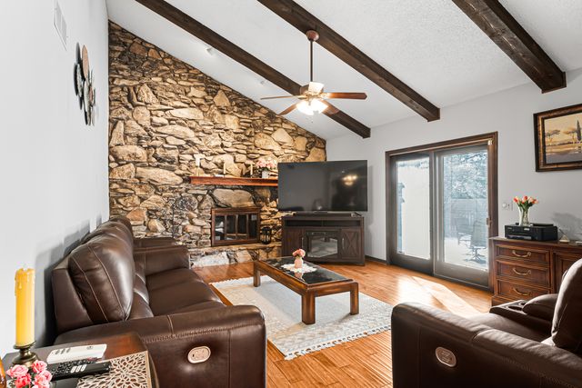 1130 N Thatcher Lane, Addison, IL 60101